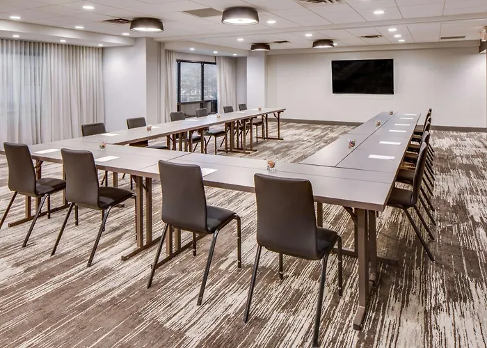 Doubletree By Hilton Hotel & Suites Jersey City