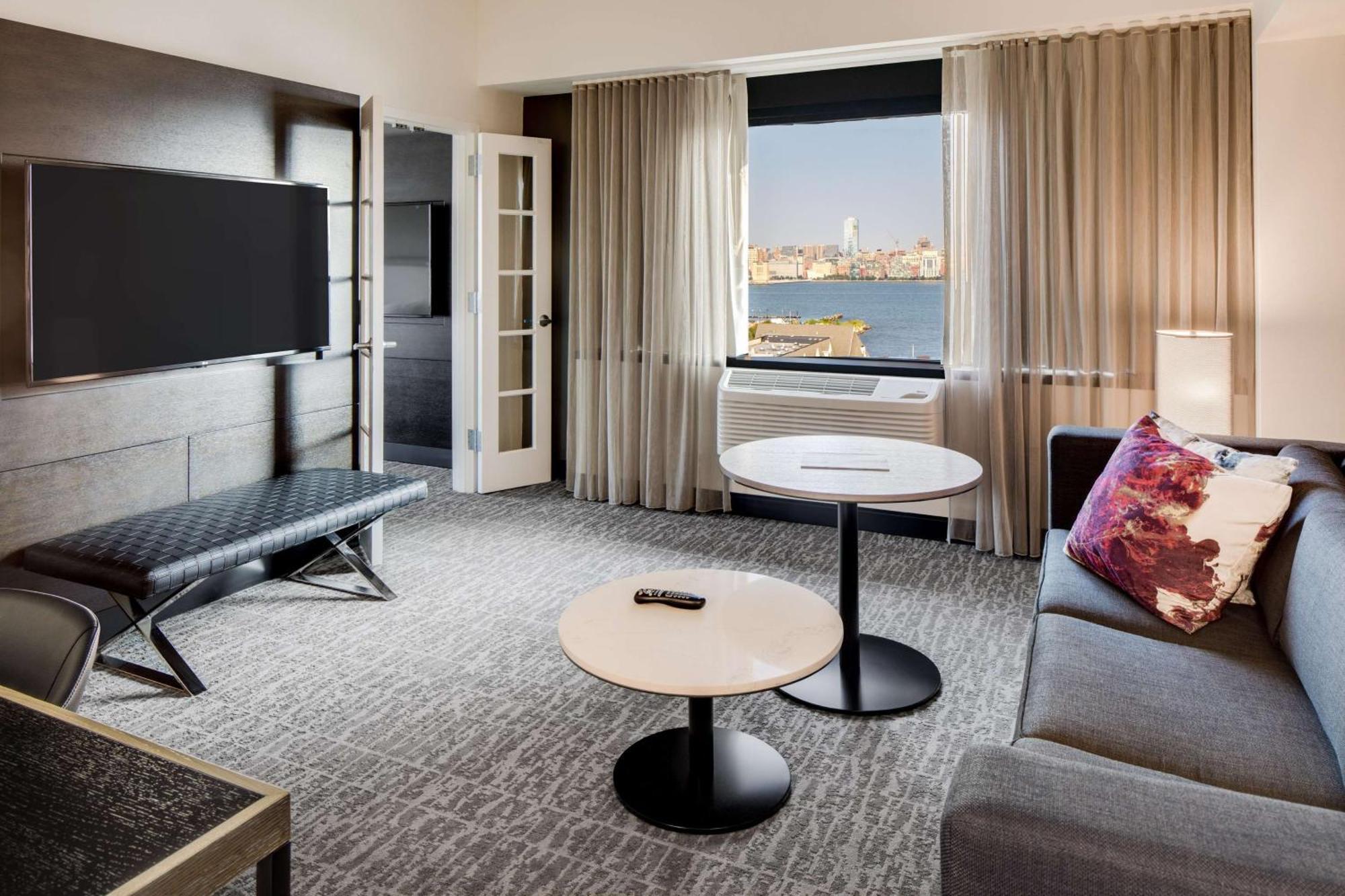 Hotel Doubletree By Hilton & Jersey 4*