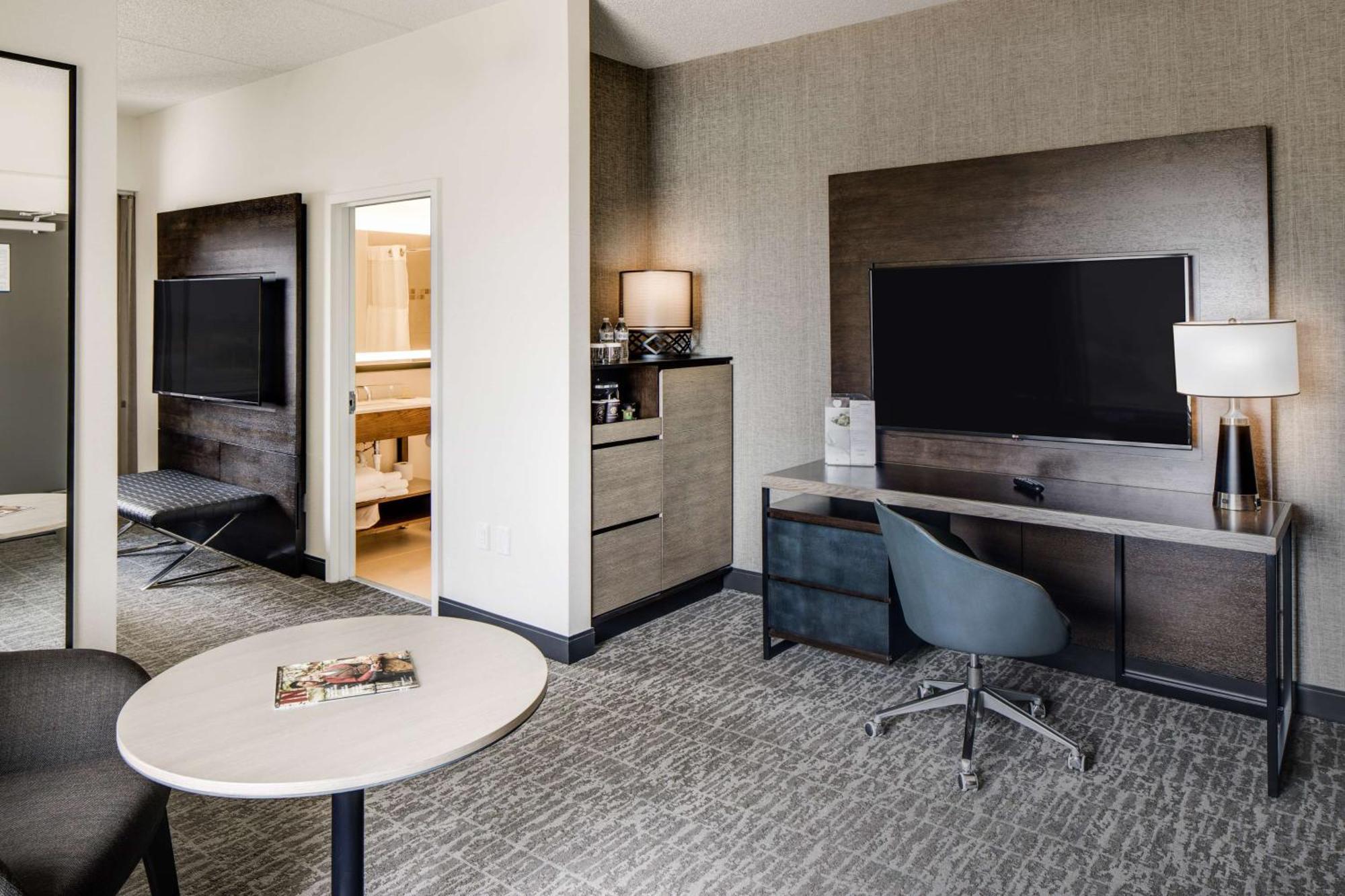Doubletree By Hilton & Jersey Hotel Jersey City