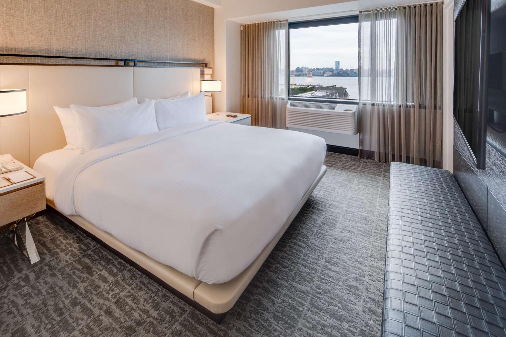 Hotel Doubletree By Hilton & Jersey Jersey City