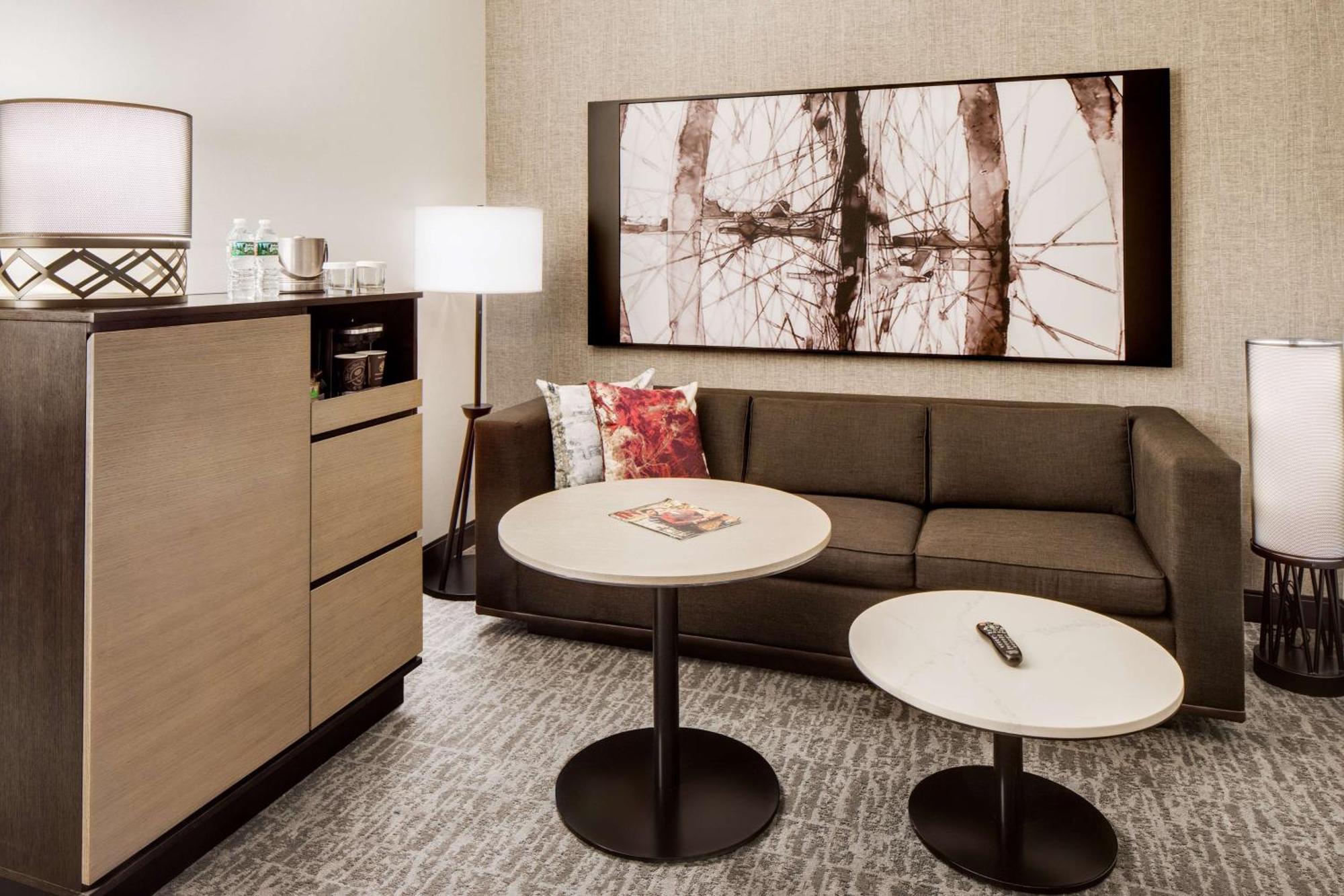 Doubletree By Hilton & Jersey Hotel Jersey City